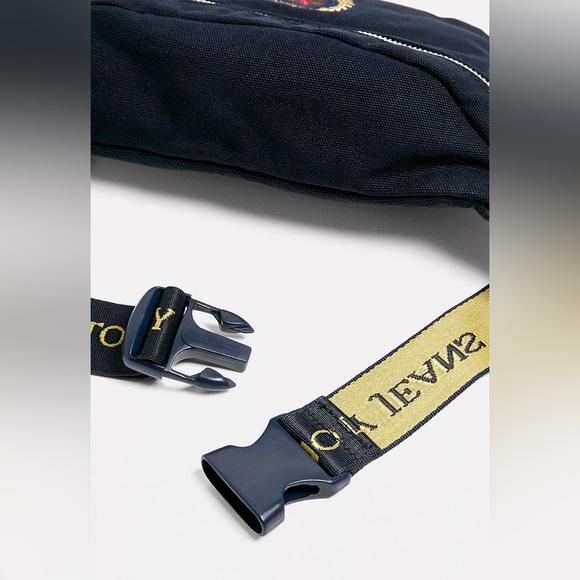 Tommy Jeans Crest Collection 6.0 Navy Bum Bag - Picture 5 of 16